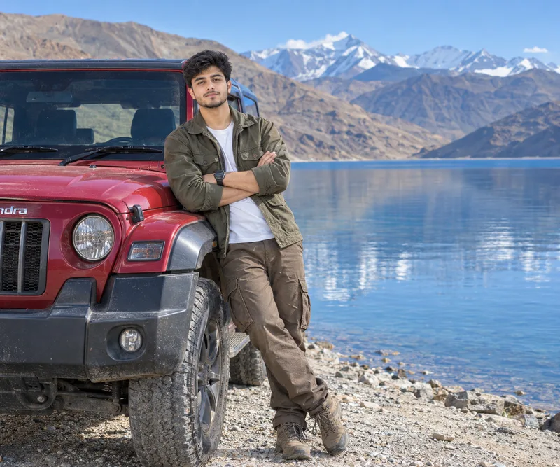 Pangong Thar Boy Photo Prompt